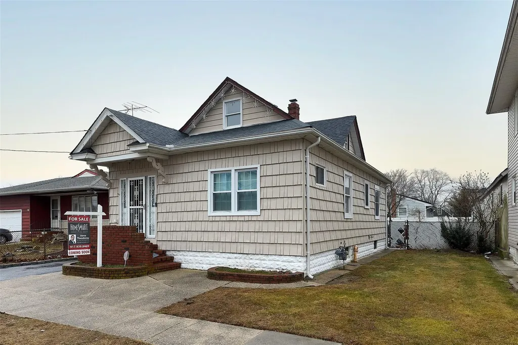 150 Vespucci Avenue Babylon NY 11726