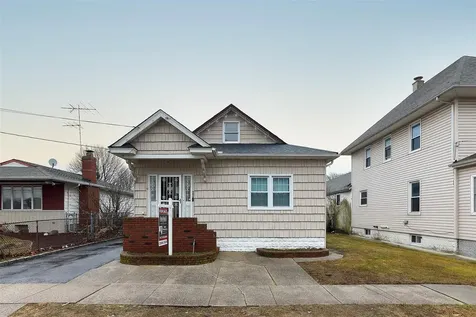 150 Vespucci Avenue Copiague NY 11726