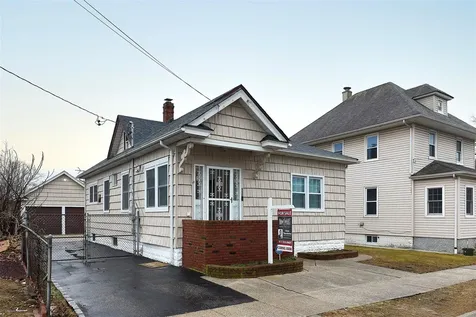150 Vespucci Avenue Copiague NY 11726