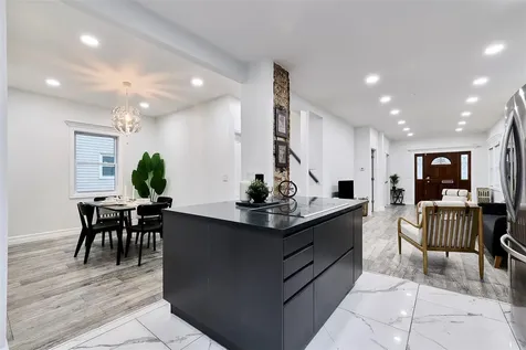 150 Vespucci Avenue Copiague NY 11726