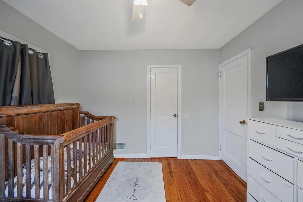 246 S Pershing Avenue Bethpage NY 11714