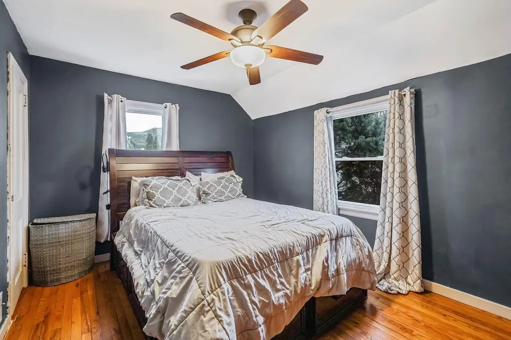 246 S Pershing Avenue Bethpage NY 11714