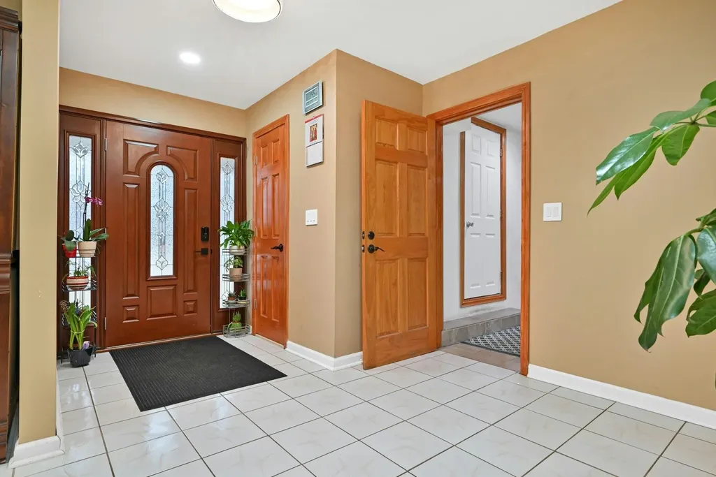 2 Trinity Place Spring Valley NY 10977