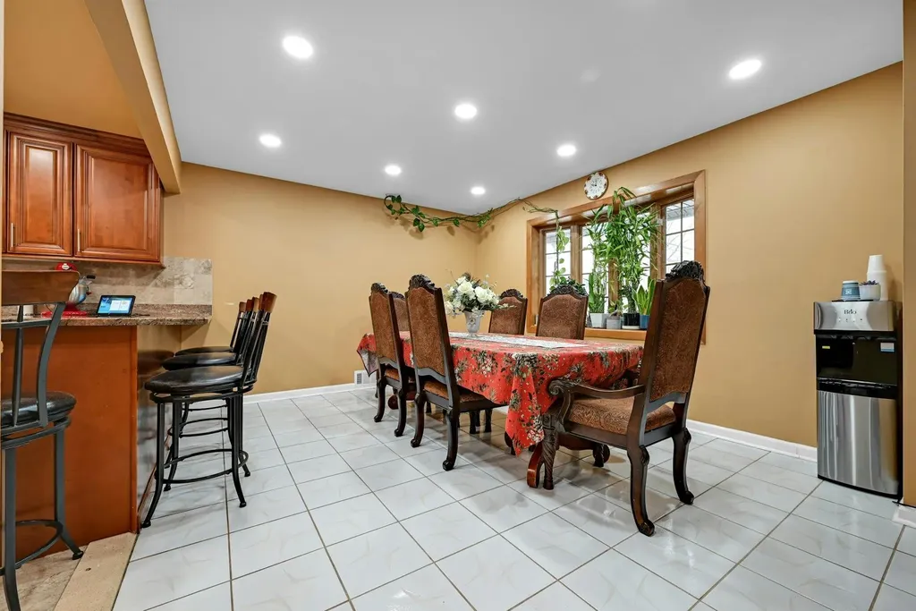 2 Trinity Place Spring Valley NY 10977