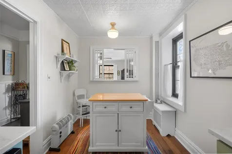 105 Garth Road Scarsdale NY 10583