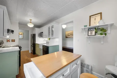 105 Garth Road Scarsdale NY 10583