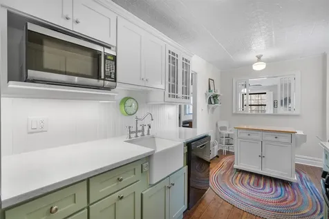 105 Garth Road Scarsdale NY 10583