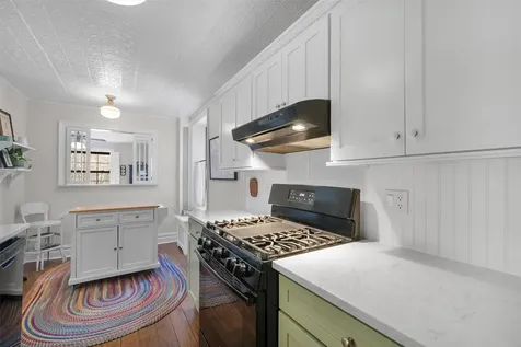 105 Garth Road Scarsdale NY 10583