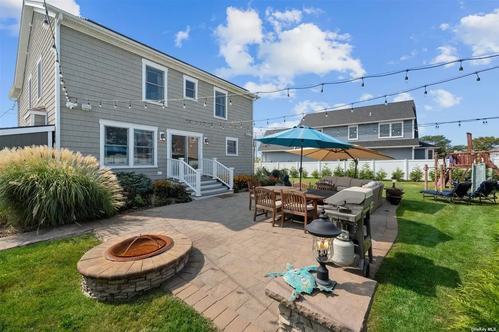 3 E Lincoln Avenue Massapequa NY 11758