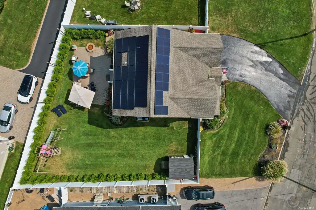 3 E Lincoln Avenue Massapequa NY 11758