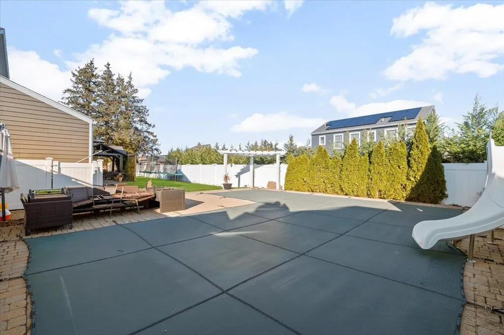 170 Broadway Bethpage NY 11714