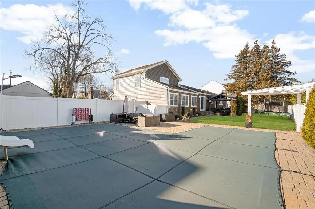 170 Broadway Bethpage NY 11714