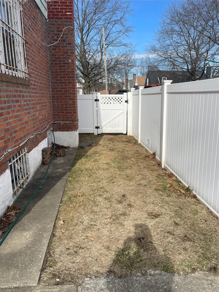58 Dewitt Street Valley Stream NY 11580