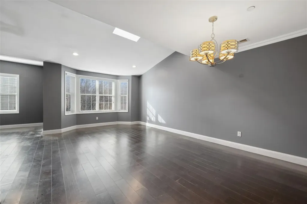 346 Medea Way Central Islip NY 11722