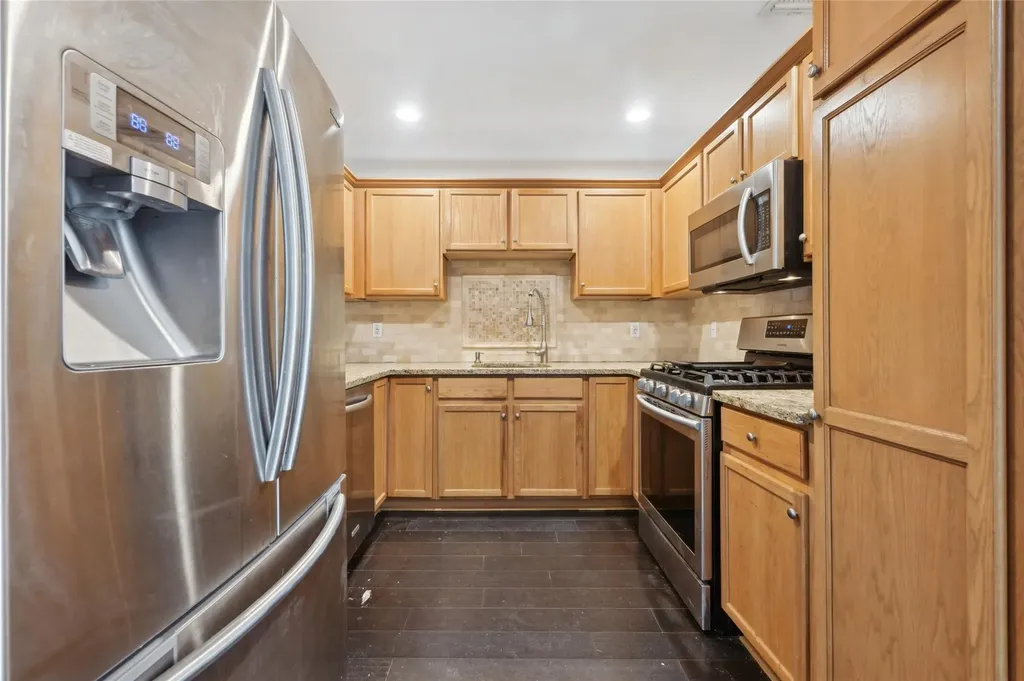 346 Medea Way Central Islip NY 11722