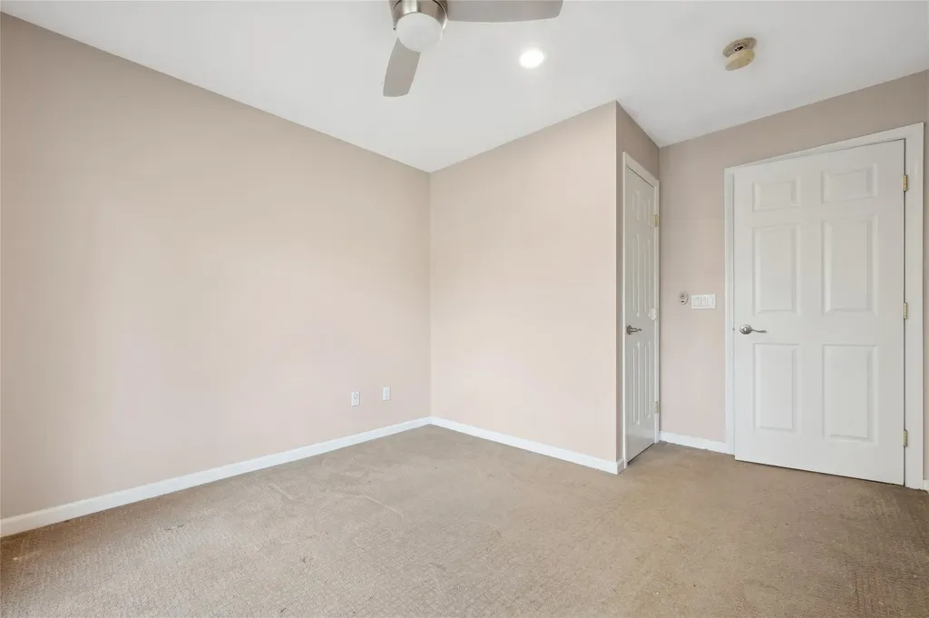 346 Medea Way Central Islip NY 11722