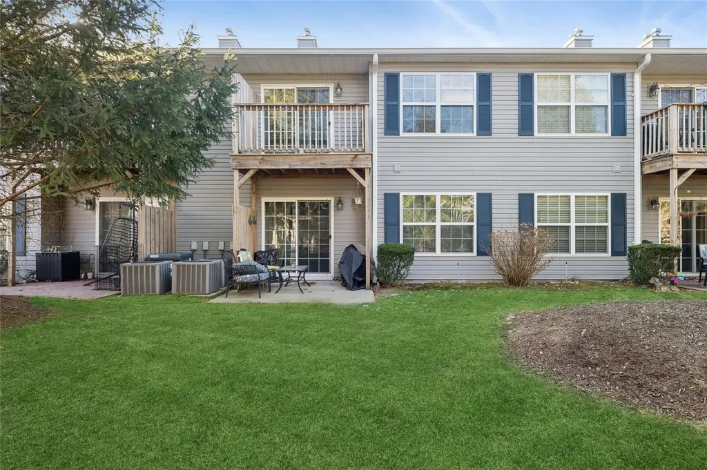 346 Medea Way Central Islip NY 11722