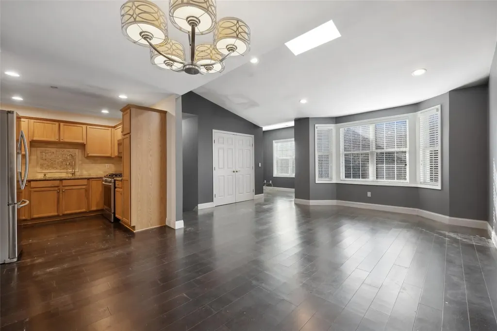 346 Medea Way Central Islip NY 11722