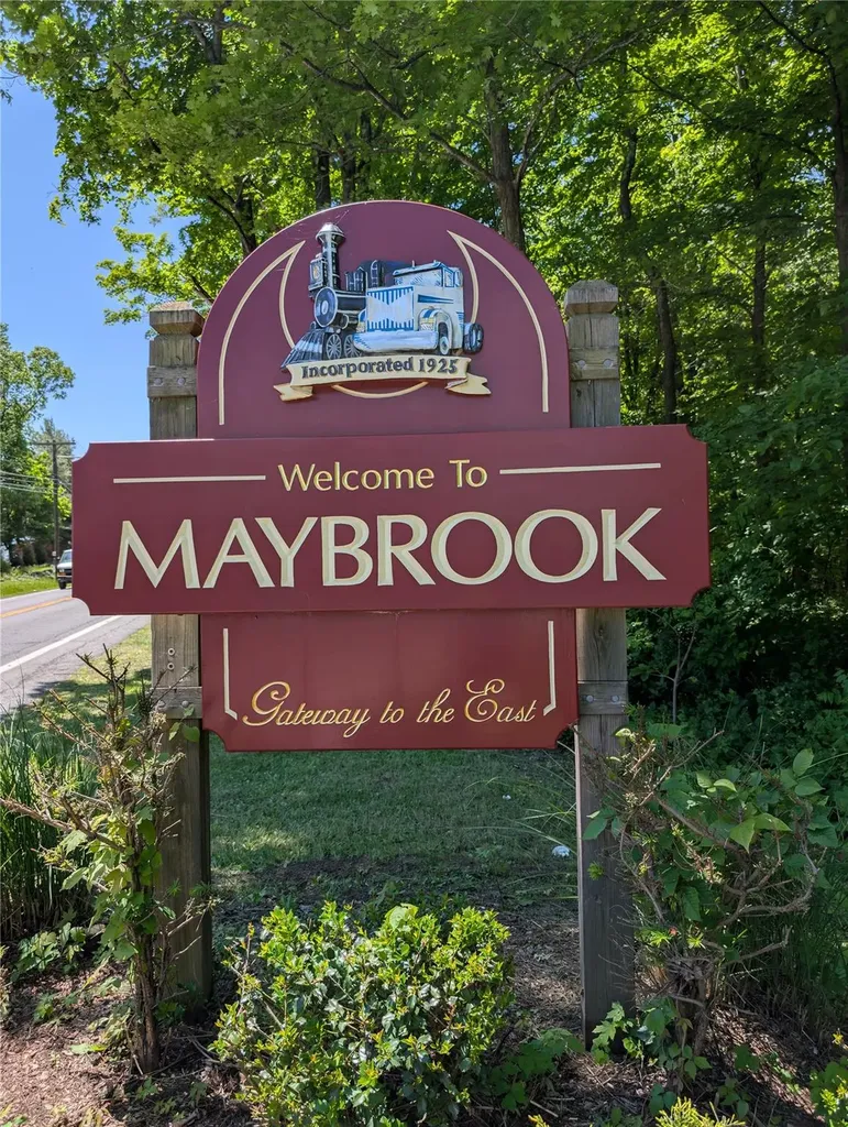 219 Blake Road Maybrook NY 12543