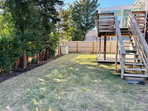 22 Bell Lane Bayville NY 11709