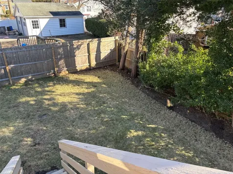 22 Bell Lane Bayville NY 11709