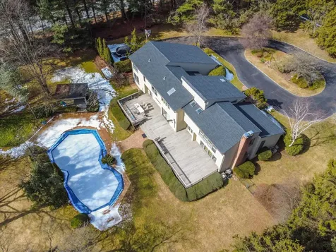 1 Meadowlark Lane Oyster Bay Cove NY 11771