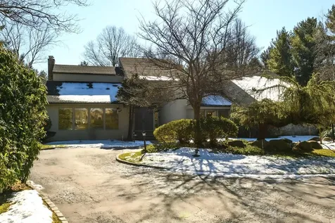 1 Meadowlark Lane Oyster Bay Cove NY 11771