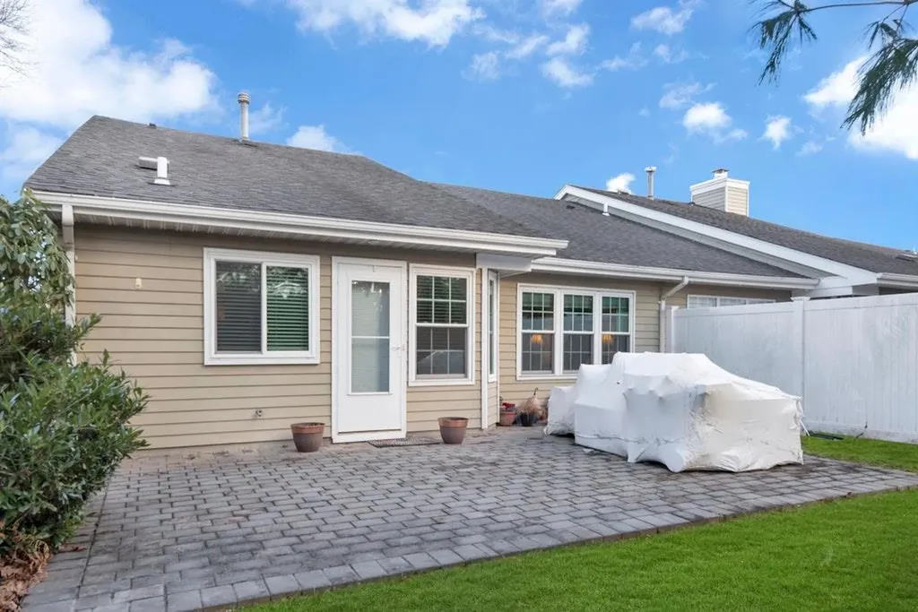 163 Glen Drive Ridge NY 11961