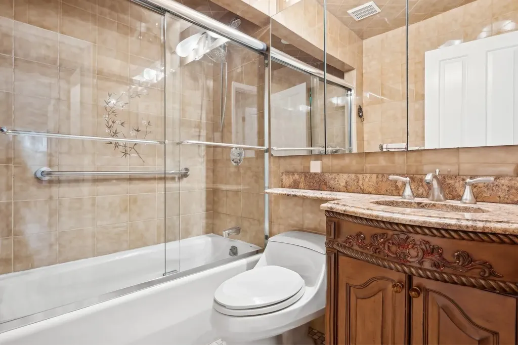 15 Range Drive Merrick NY 11566