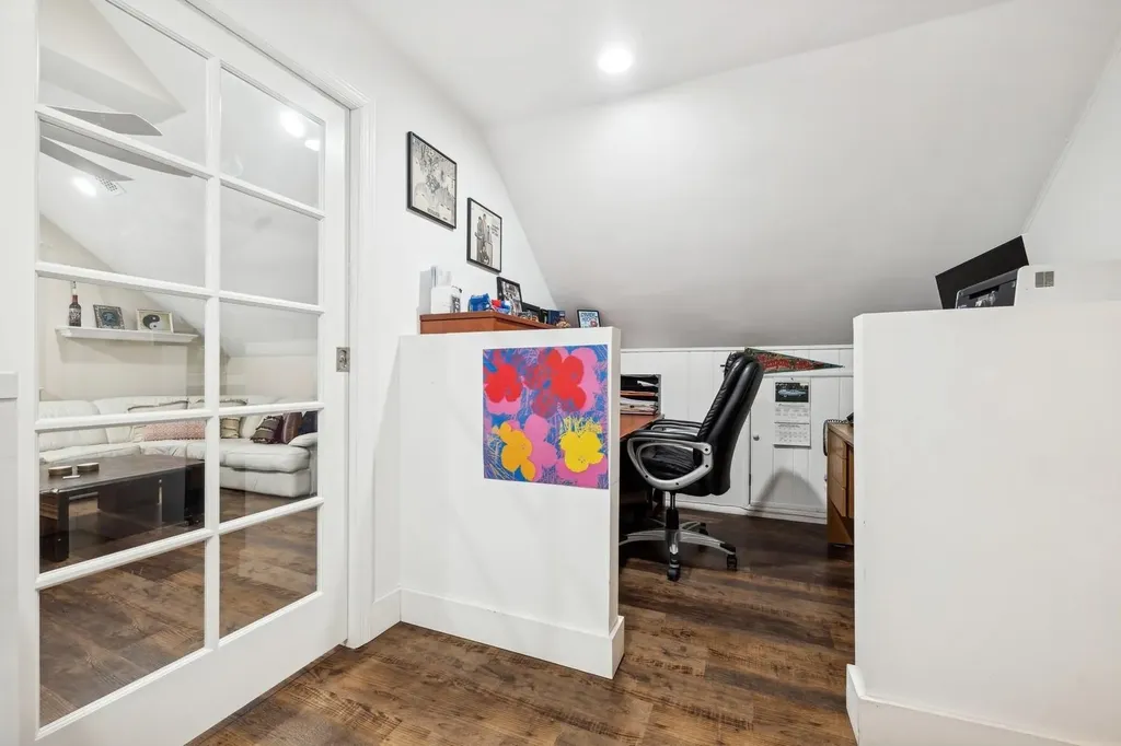 15 Range Drive Merrick NY 11566