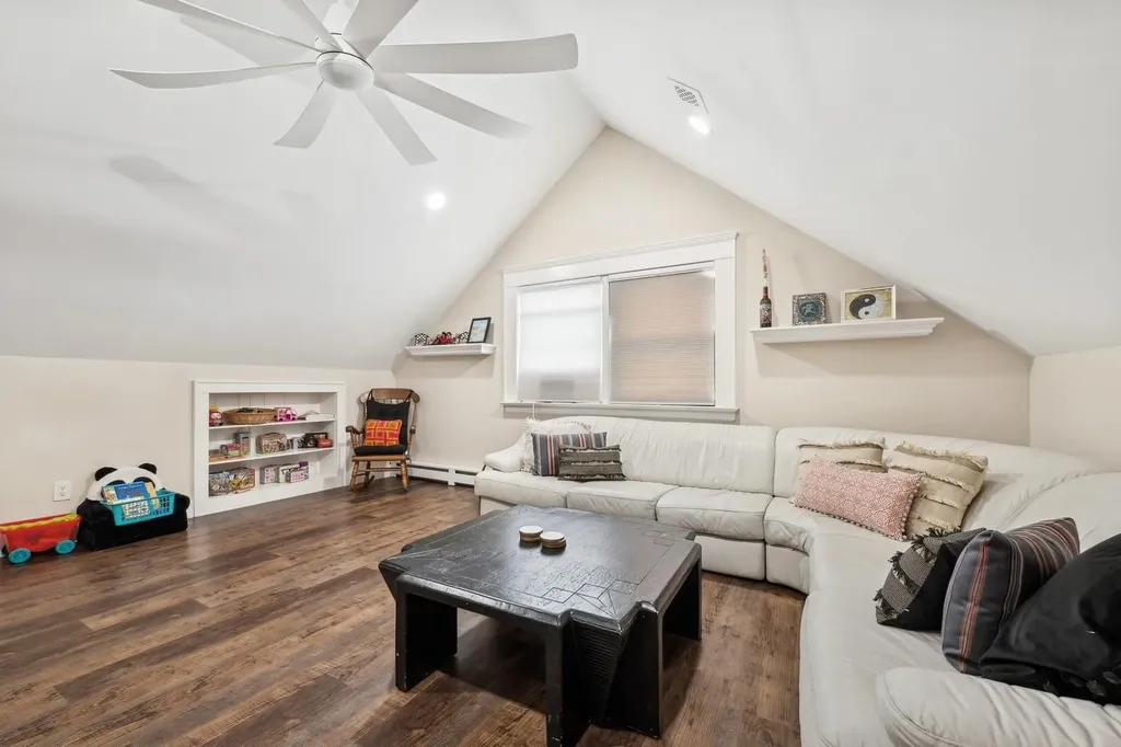 15 Range Drive Merrick NY 11566