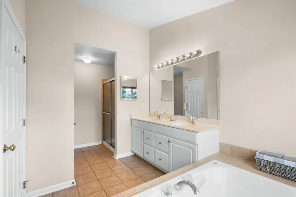 746 Huntington Drive Fishkill NY 12524