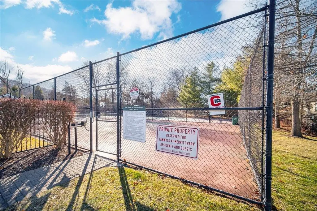 746 Huntington Drive Fishkill NY 12524