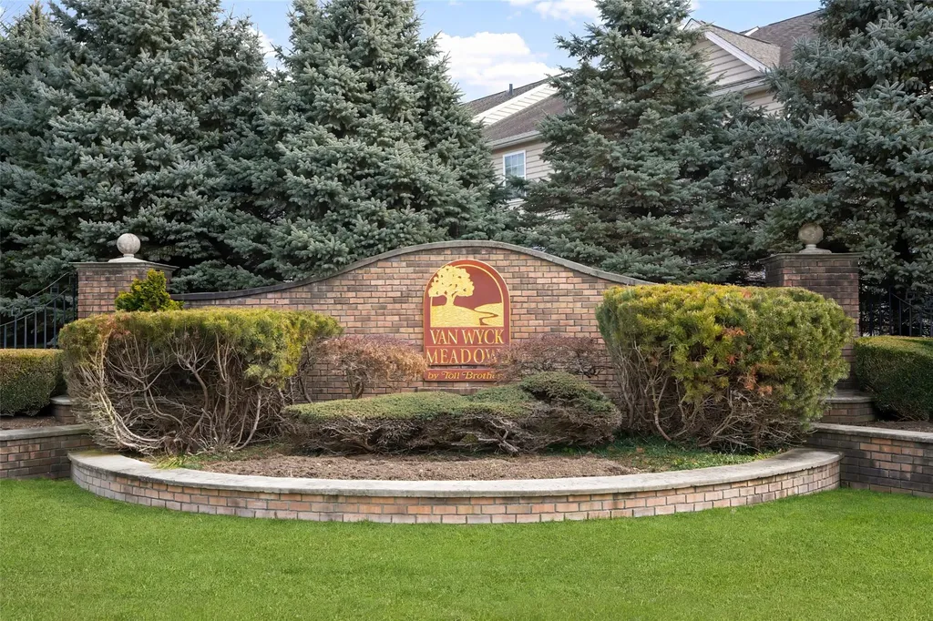 746 Huntington Drive Fishkill NY 12524