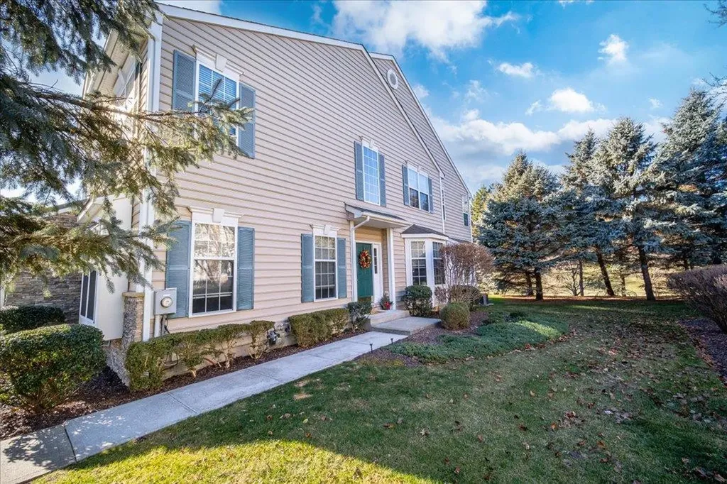 746 Huntington Drive Fishkill NY 12524
