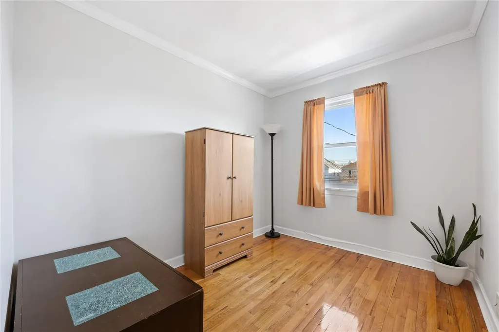 233 Swinton Avenue Bronx NY 10465
