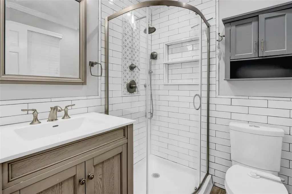 7 Fenimore Lane Huntington NY 11743