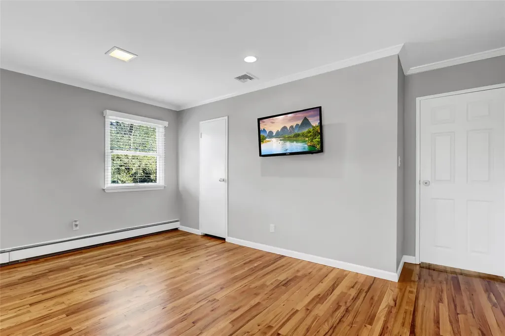 7 Fenimore Lane Huntington NY 11743