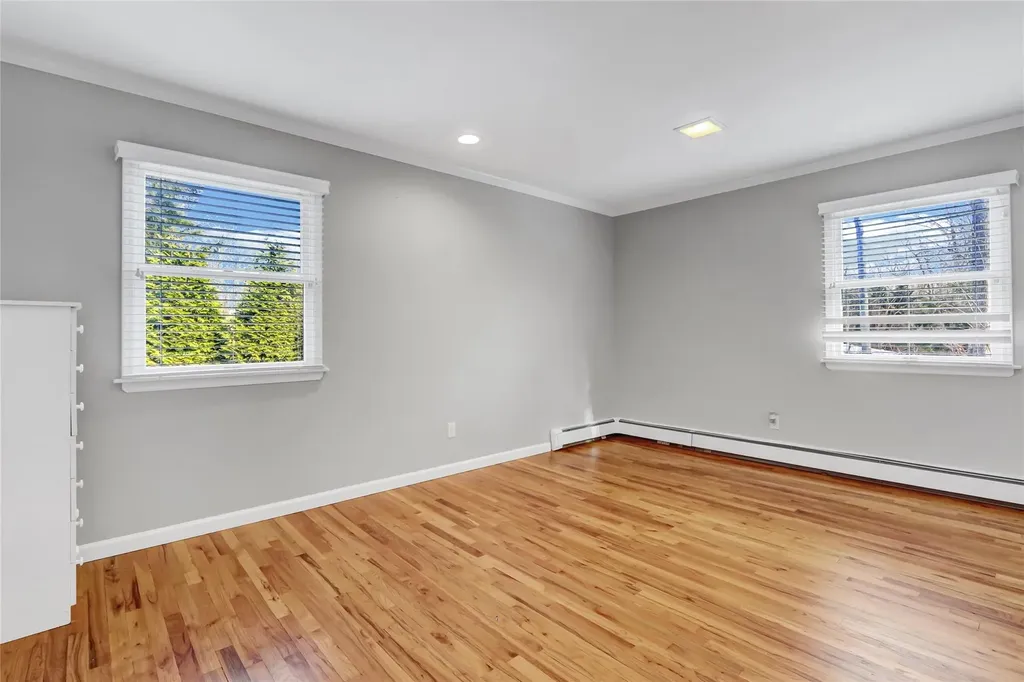 7 Fenimore Lane Huntington NY 11743