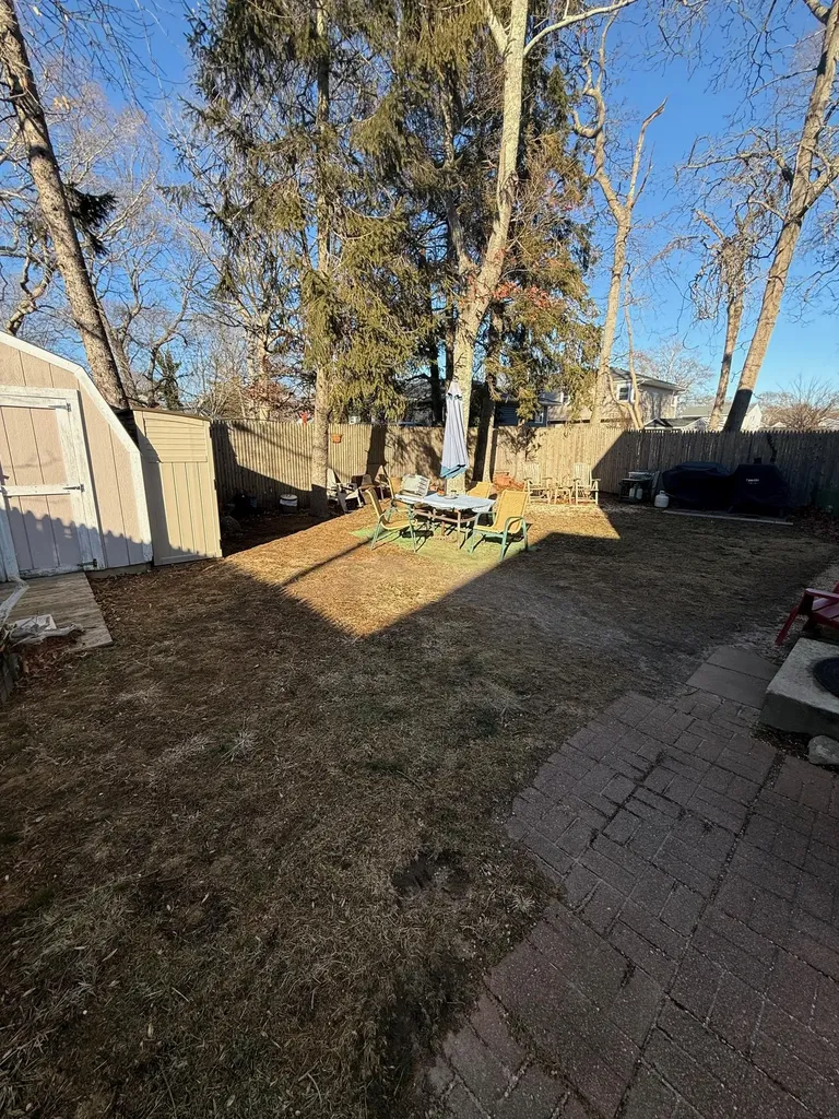 11 Robinson Drive Shirley NY 11967