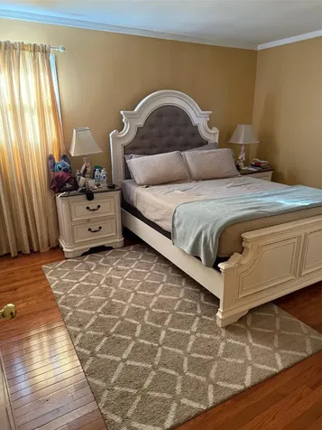 11 Robinson Drive Shirley NY 11967