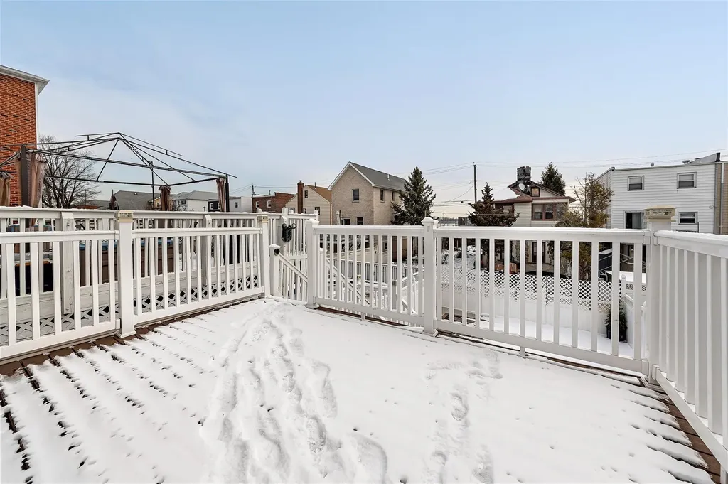 1622 Bayview Avenue Bronx NY 10465