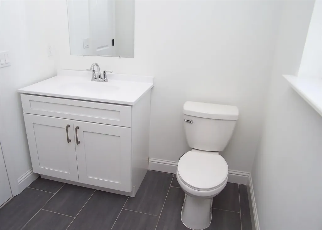 22 Maple Avenue Holbrook NY 11741
