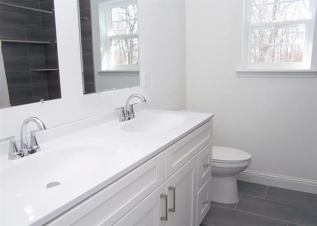 22 Maple Avenue Holbrook NY 11741