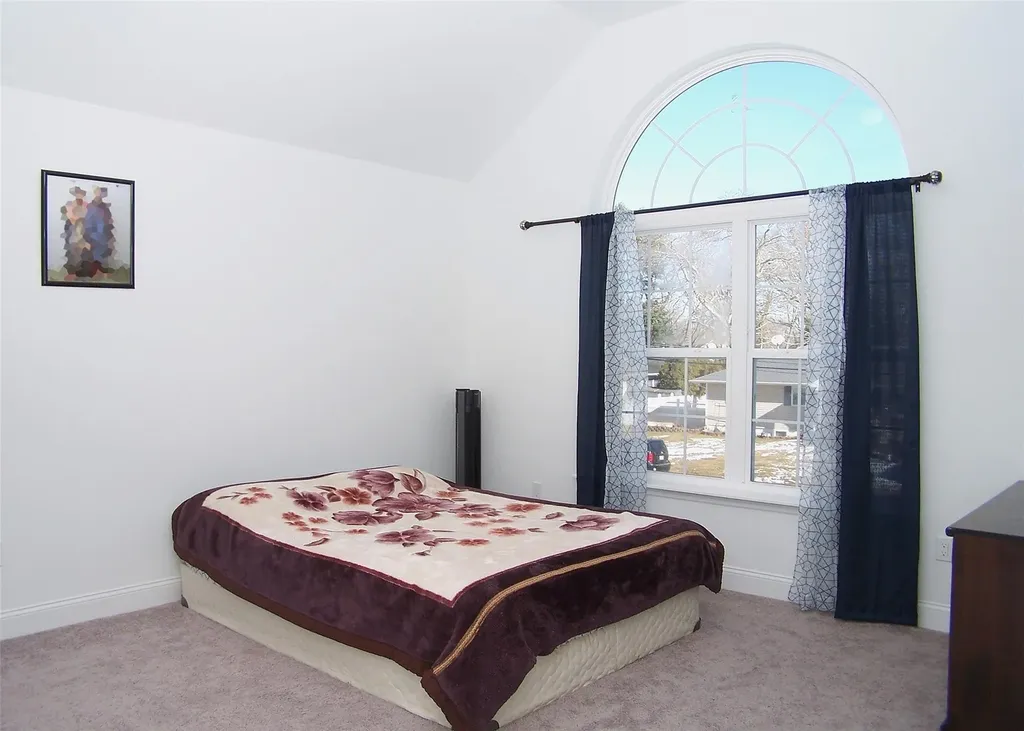 22 Maple Avenue Holbrook NY 11741