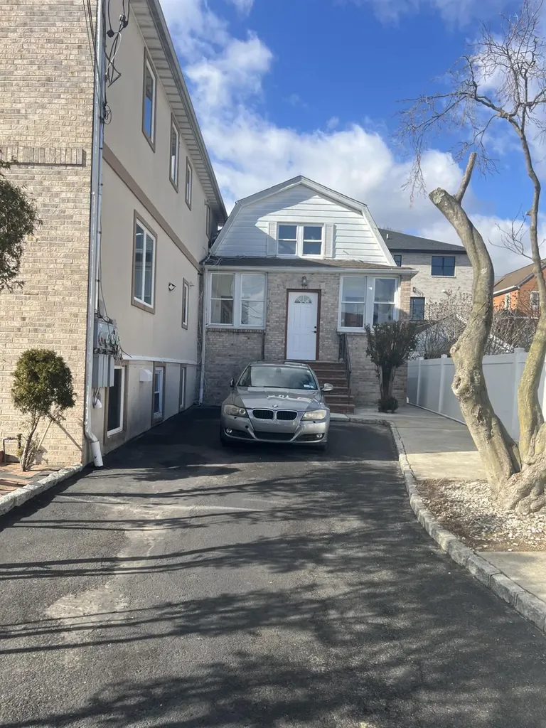 124 Hunter Avenue Yonkers NY 10704