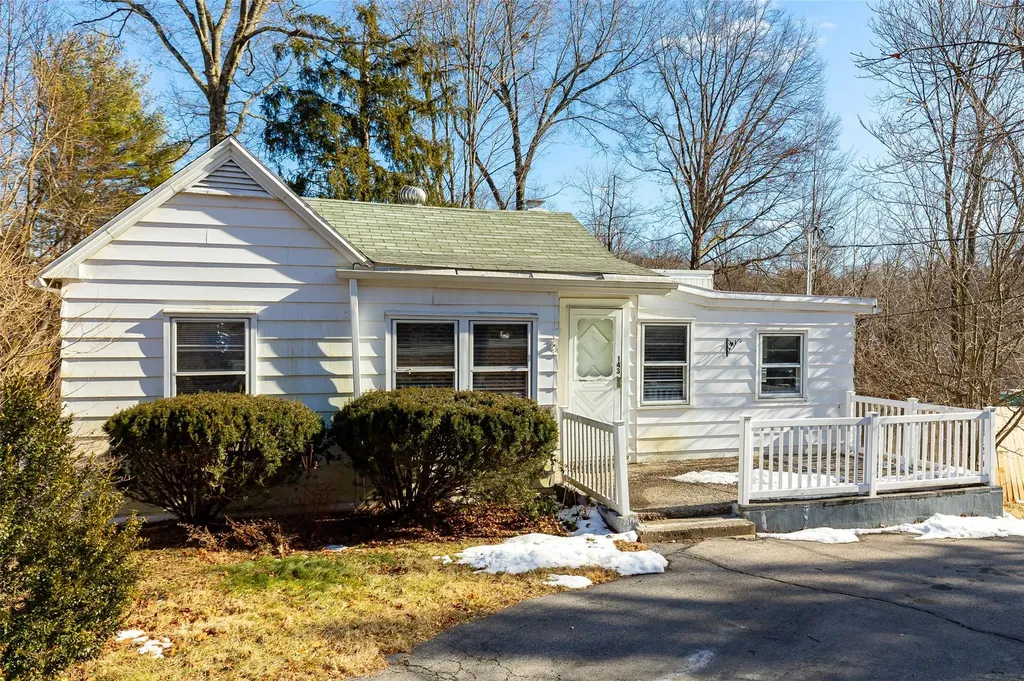 143 Vassar Road Poughkeepsie NY 12603