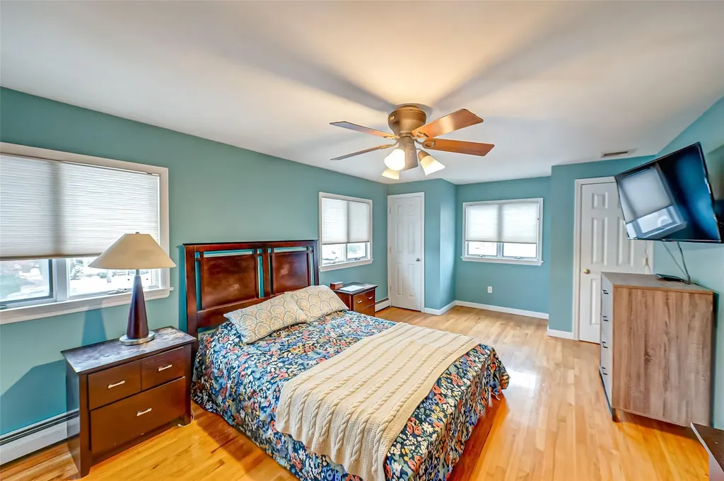 3553 Locust Avenue Wantagh NY 11793