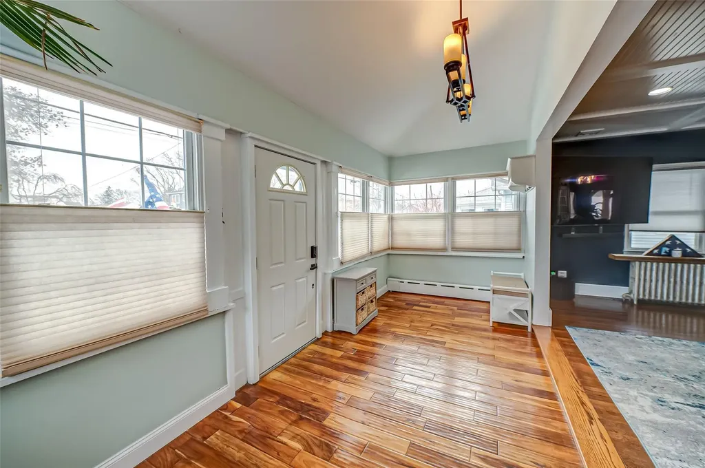 3553 Locust Avenue Wantagh NY 11793