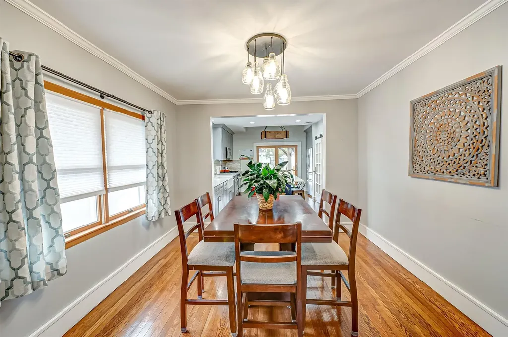 3553 Locust Avenue Wantagh NY 11793
